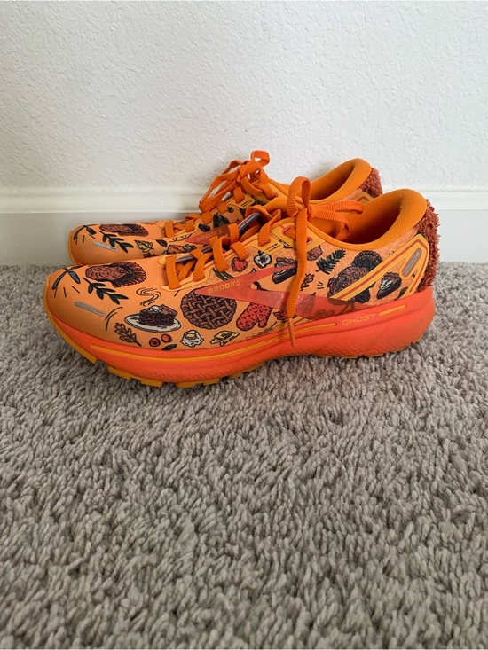 Brooks Shoes - Brooks Wowens Turkey Trot Ghost 14 size 8.5